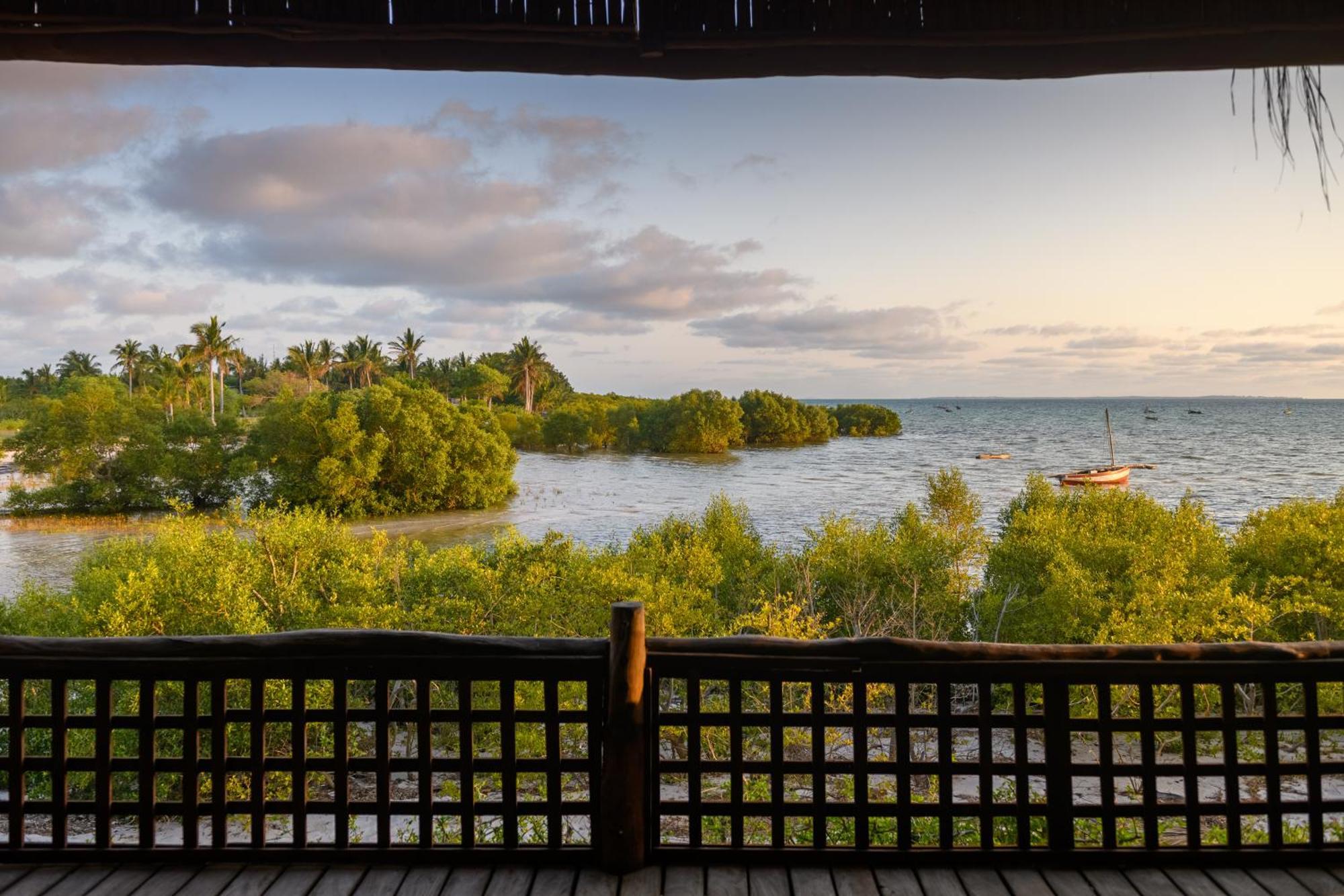 Ocean Pearl Beach Lodge Vilanculos Esterno foto