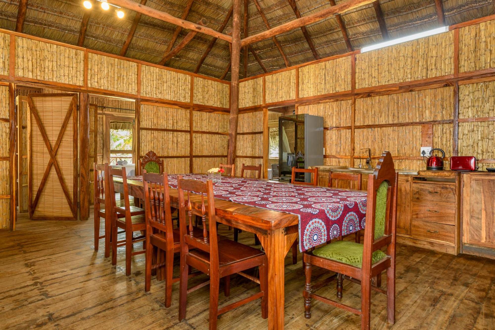 Ocean Pearl Beach Lodge Vilanculos Esterno foto